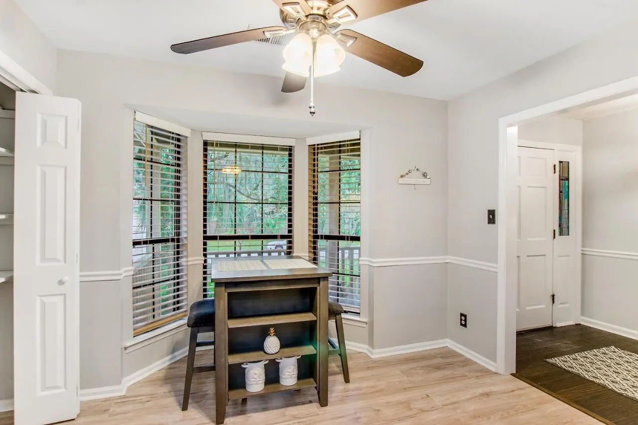 Savi Seahorse Villa Savannah Holiday home