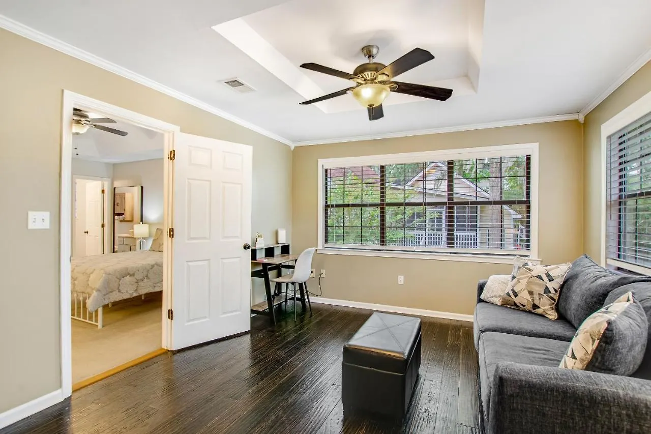 Savi Seahorse Villa Savannah